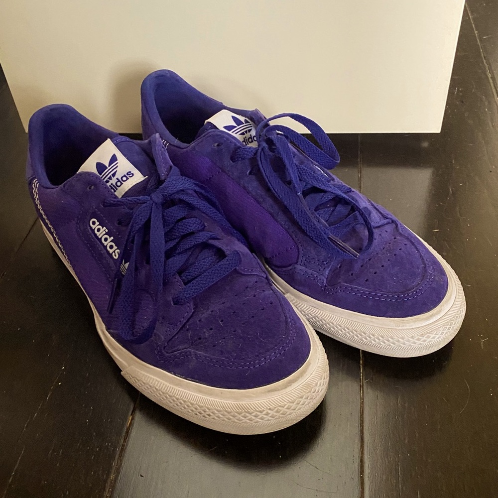 Adidas retro sneakers